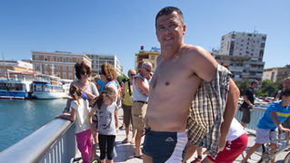 Milenijski skok KUD-a Bleke i konji (foto:Saša Čuka) Milenijski skok KUD-a Bleke i konji (foto:Saša Čuka)