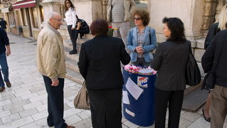 Prodaja oslikanih uskrsnih pisanica