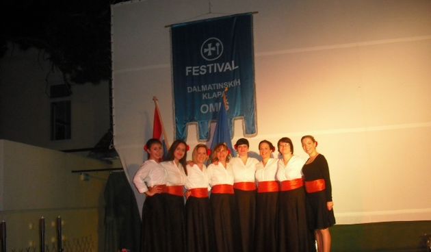 Klapa Kandelora na večeri debitanata Omiškog festivala
