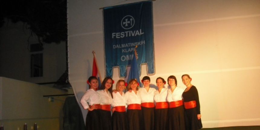 Klapa Kandelora na večeri debitanata Omiškog festivala Klapa Kandelora na večeri debitanata Omiškog festivala