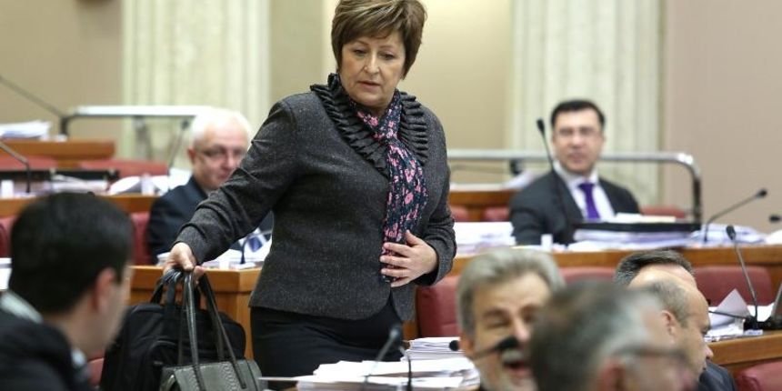 25.03.2015., Zagreb – Raspravom o prijedlogu zakona o stecaju potrosaca nastavljena je sjednica Sabora RH. Photo: Patrik Macek/PIXSELL