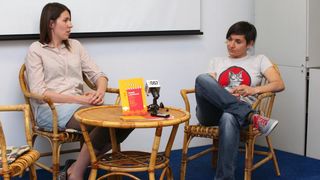 Centar za mirovne studije organizirao je tribinu s Mimom Simić, spisateljicom, filmskom kritičarkom i aktivistkinjom, porijeklom iz Zadra. Na tribini je najavljen filmski i umjetnički festival koji ce se uskoro odrzati u kuli Stojana Jankovića u Islamu Gr