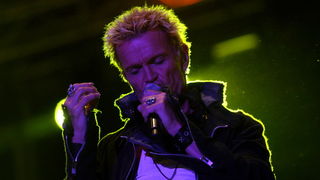 Zagreb, 210610.
Na Jarunu se od 21.-23.06. odrzava glazbeni spektakl T-Mobile INmusic festival na kojem ce nastupiti mnogobrojni izvodjaci kako iz zemlje tako i svijeta.
Danas se odrzao drugi dan.
Na slici: Billy Idol.
Foto: Neja Markicevic / CROPIX Zagreb, 210610.
Na Jarunu se od 21.-23.06. odrzava glazbeni spektakl T-Mobile INmusic festival na kojem ce nastupiti mnogobrojni izvodjaci kako iz zemlje tako i svijeta.
Danas se odrzao drugi dan.
Na slici: Billy Idol.
Foto: Neja Markicevic / CROPIX