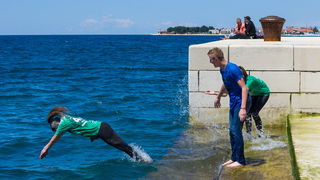 Ludijada maturanata na zadarskoj rivi 17. svibnja 2016. Foto: Bojan Bogdanić