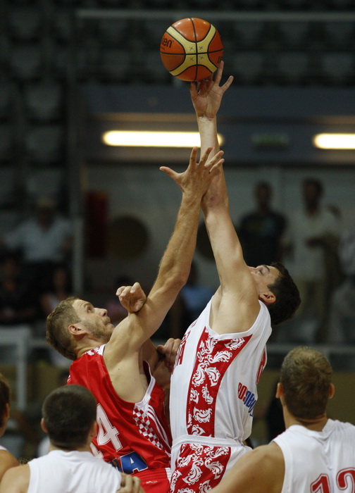 Zadar, 220810
Dvorana Kresimira Cosica.
Trece kolo Svjetskog kupa, kosarkaska utakmica izmedju reprezentacija Hrvatska i Rusija.
Na slici: Igrac Hrvatske Luka Zoric.
Foto: Jure Miskovic / CROPIX Zadar, 220810
Dvorana Kresimira Cosica.
Trece kolo Svjetskog kupa, kosarkaska utakmica izmedju reprezentacija Hrvatska i Rusija.
Na slici: Igrac Hrvatske Luka Zoric.
Foto: Jure Miskovic / CROPIX