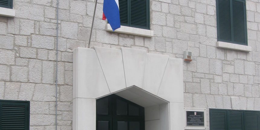 Grad Vodice (Foto: Ernest K.) Grad Vodice (Foto: Ernest K.)