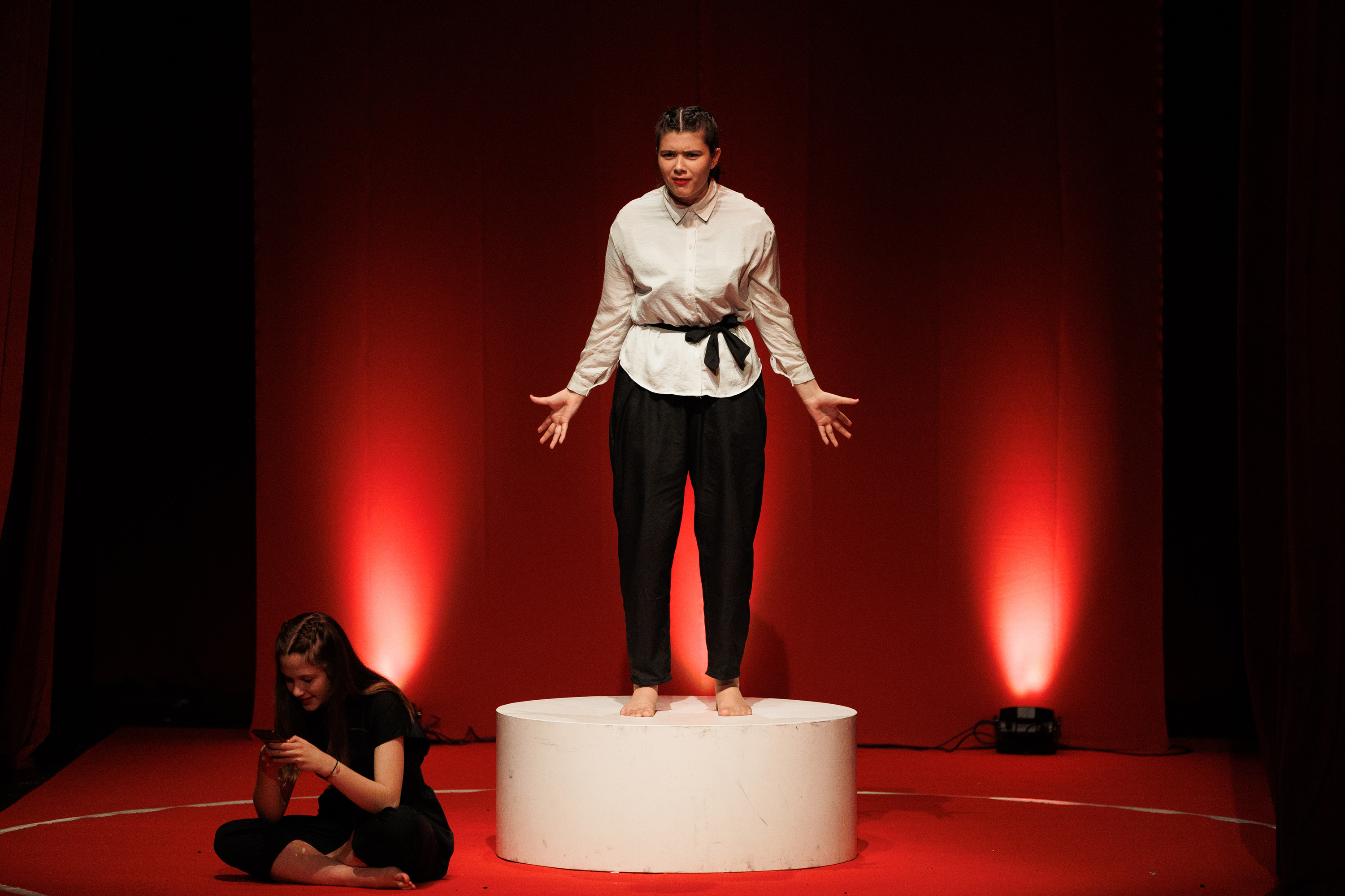 Igrajmo se: Zabranjeno mlađima od 15 strana A