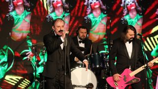 Let 3 nastupio na svečanom obilježavanju 50. obljetnice Sveučilišta u Rijeci Let 3 nastupio na svečanom obilježavanju 50. obljetnice Sveučilišta u Rijeci