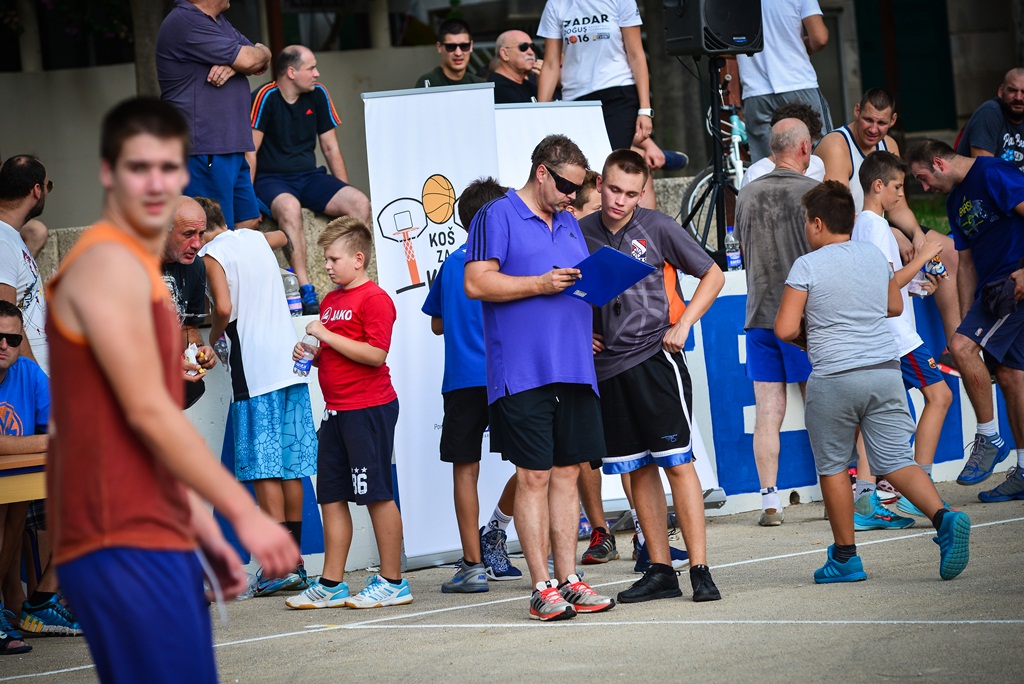 Projekt Koš za koš: Bili brig osvojio turnir i obnovu kvartovskog igrališta. Foto: Iva Perinčić Projekt Koš za koš: Bili brig osvojio turnir i obnovu kvartovskog igrališta. Foto: Iva Perinčić