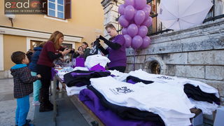 Zadarski Palčići pustili u zrak stotine ljubičastih balona