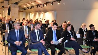 Potpisivanje ugovora u prezentacijskom centru “Podzemni grad Paklenice” NP Paklenica Potpisivanje ugovora u prezentacijskom centru “Podzemni grad Paklenice” NP Paklenica