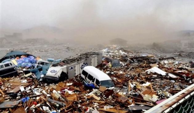 Tsunami nakon potresa u Japanu, Foto: AP Photo