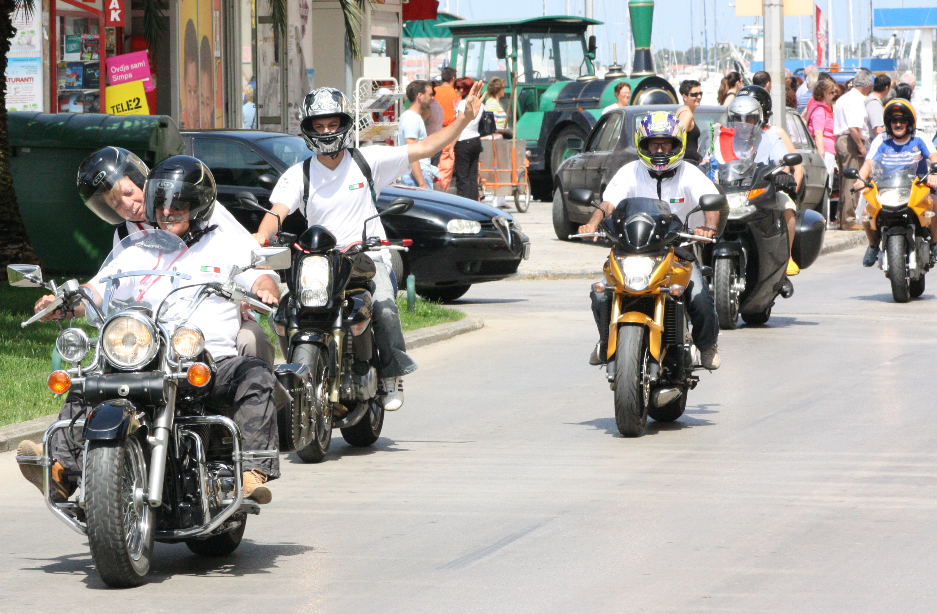 Karusel bikera na Branimirovoj obali u Zadru, Foto: Mladen Malik