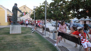 Bibinje: Navijanje za Vatrene i fešta nakon pobjede nad Engleskom