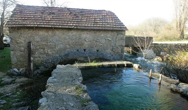 Kaštel Žegarski. Urošev Mlin na Krupi izgrađen 1913. godine