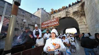 Zadarski karvelav 2013. – Stanarska pučka kuhinja, Foto: Boris Kačan