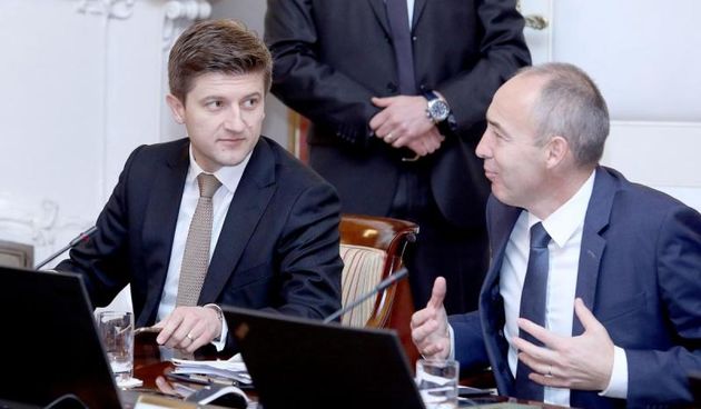 Na svojoj prvoj sjednici Vlada premijera Andreja Pelkovica bi, uz brojna imenovanja, trebala predstaviti i promjene poreznih zakona. Zdravko Maric; Damir Krsticevic Photo: Patrik Macek/PIXSELL