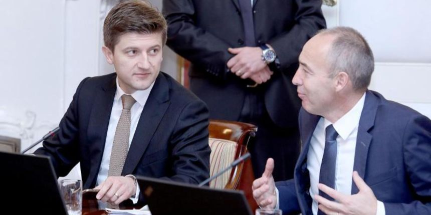 Na svojoj prvoj sjednici Vlada premijera Andreja Pelkovica bi, uz brojna imenovanja, trebala predstaviti i promjene poreznih zakona. Zdravko Maric; Damir Krsticevic Photo: Patrik Macek/PIXSELL