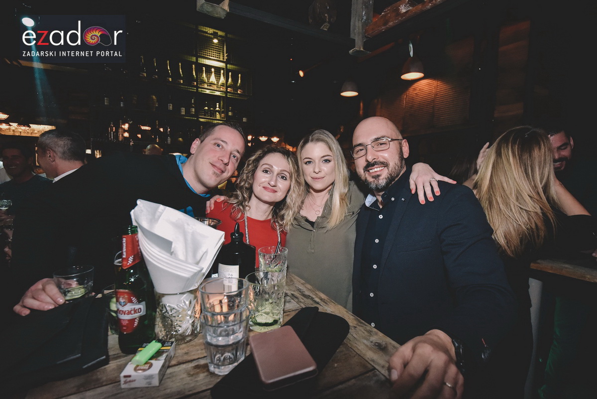 Uskrs u Harbor Cookhouse & Clubu uz klapu Iskon Uskrs u Harbor Cookhouse & Clubu uz klapu Iskon