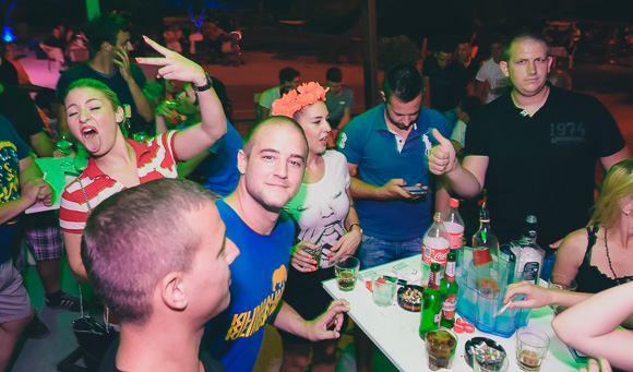 Turanjska fešta u Menfisto baru, 16.7.2015. (foto: Ivan Toman) Turanjska fešta u Menfisto baru, 16.7.2015. (foto: Ivan Toman)