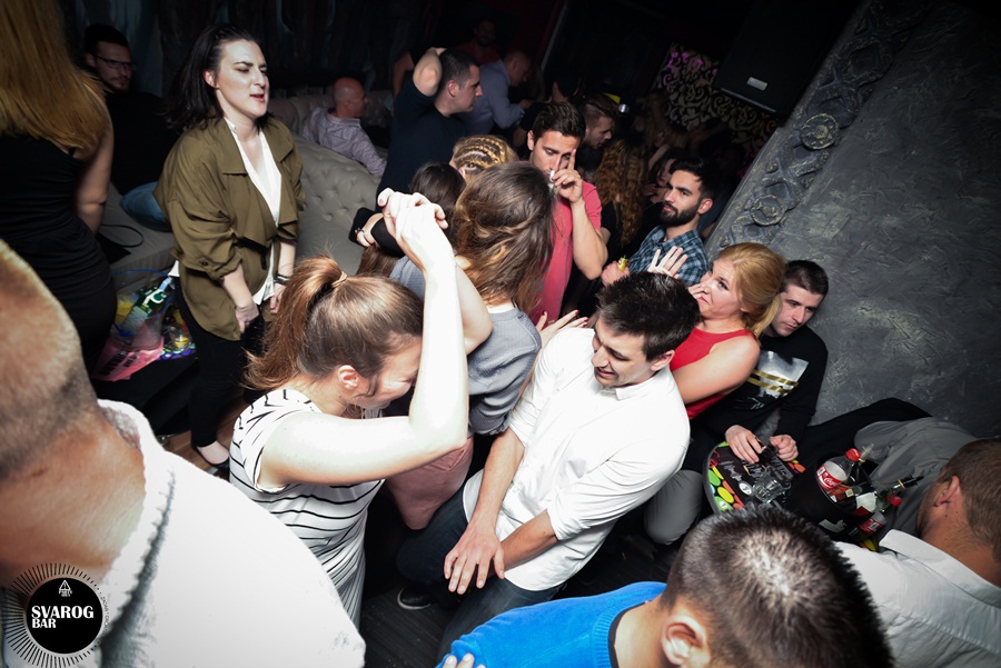 Subotnji party u Svarog baru