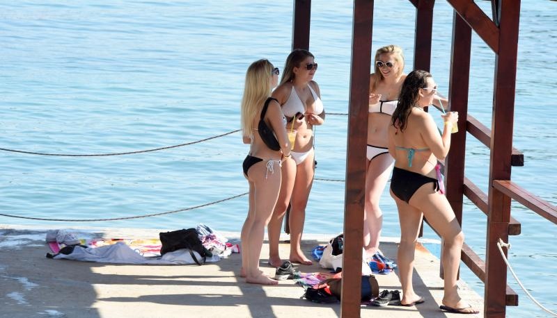 Tisno: Početak Garden Festivala napunio plaže turistima iz cijele Europe, Photo: Hrvoje Jelavic/PIXSELL Tisno: Početak Garden Festivala napunio plaže turistima iz cijele Europe, Photo: Hrvoje Jelavic/PIXSELL