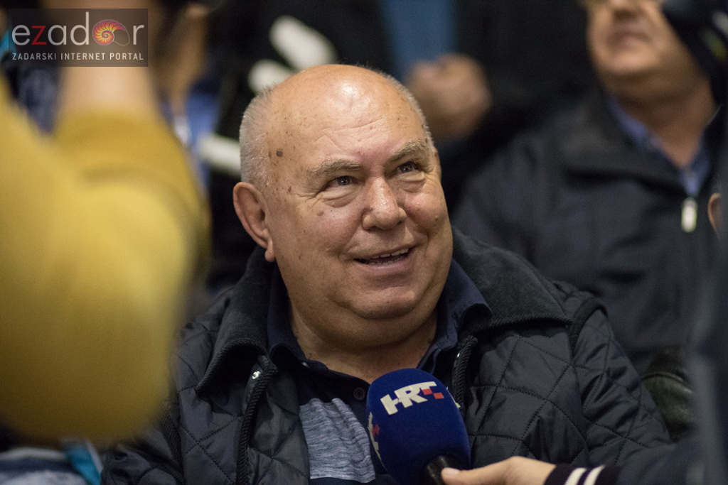 Fešta u povodu 80. rođendana Pina Giergie: Vetarani KK Zadar – Veterani KK Olimpija Fešta u povodu 80. rođendana Pina Giergie: Vetarani KK Zadar – Veterani KK Olimpija