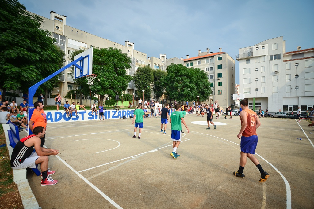 Projekt Koš za koš: Bili brig osvojio turnir i obnovu kvartovskog igrališta. Foto: Iva Perinčić Projekt Koš za koš: Bili brig osvojio turnir i obnovu kvartovskog igrališta. Foto: Iva Perinčić
