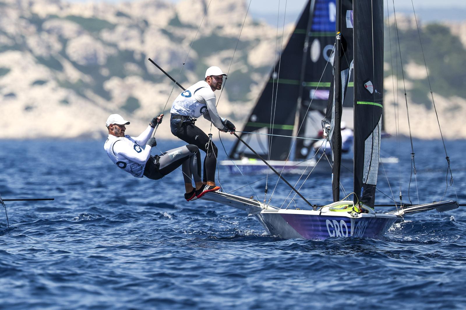 OI Pariz 2024: Braća Fantela u klasi 49er na regatnom polju u Marseilleu