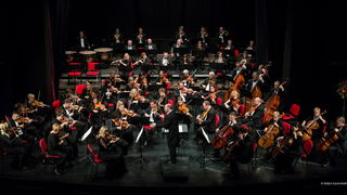 Simfonijski orkestar HRT-a pod ravnjanjem Enrica Dinda otvorio koncertnu sezonu u Zadru Simfonijski orkestar HRT-a pod ravnjanjem Enrica Dinda otvorio koncertnu sezonu u Zadru