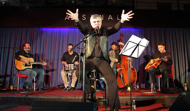 Zoran Predin i Gypsy Swing Band (foto: Marin Gospić)
