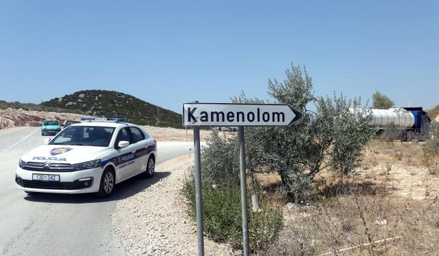 Jutros oko 10 sati u kamenolomu smrtno je stradao jedan radnik. Ocevid je u tijeku