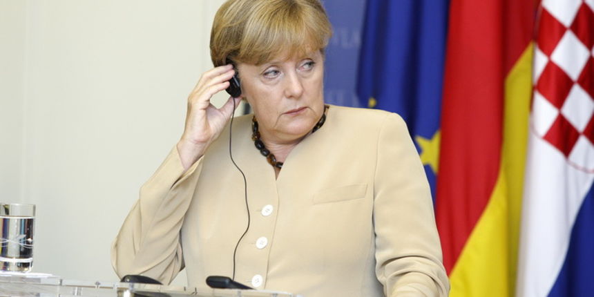 Zagreb, 220811.
Markov trg.
Banski dvori.
Na poziv predsjednice Vlade Republike Hrvatske Jadranke Kosor, danas je u posjet Hrvatskoj dosla kancelarka Savezne Republike Njemacke Angela Merkel.
Na slici: Press konferencija.
Foto: Goran Mehkek / Cropix Zagreb, 220811.
Markov trg.
Banski dvori.
Na poziv predsjednice Vlade Republike Hrvatske Jadranke Kosor, danas je u posjet Hrvatskoj dosla kancelarka Savezne Republike Njemacke Angela Merkel.
Na slici: Press konferencija.
Foto: Goran Mehkek / Cropix