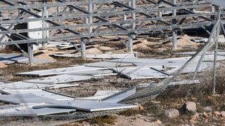 U Zatonu Obrovačkom bura uništila jednu od najvećih solarnih elektrana u Hrvatskoj U Zatonu Obrovačkom bura uništila jednu od najvećih solarnih elektrana u Hrvatskoj