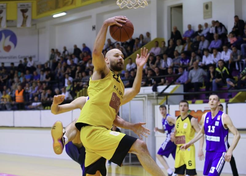 Dvorana Gripe, Split – 4. kolo A1 Lige za prvaka, KK Split – KK Zadar 70-98. Photo: Ivo Cagalj/PIXSELL Dvorana Gripe, Split – 4. kolo A1 Lige za prvaka, KK Split – KK Zadar 70-98. Photo: Ivo Cagalj/PIXSELL