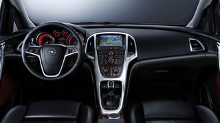 Opel Astra (foto: autoklub.hr) Opel Astra (foto: autoklub.hr)