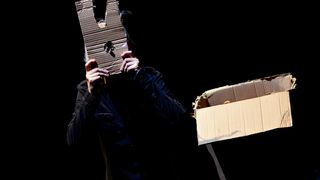 “Ana i Ona” naziv je predstave čijom je premijerom sinoć u zadarskom Kazalištu lutaka započela umjetnička revija pod nazivom “Nosi se Teatro Verrdi”.