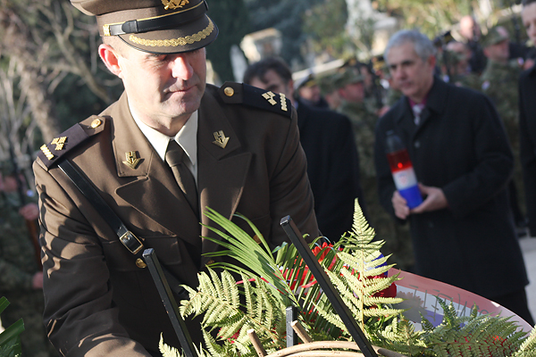 Image 1040145 (auto)