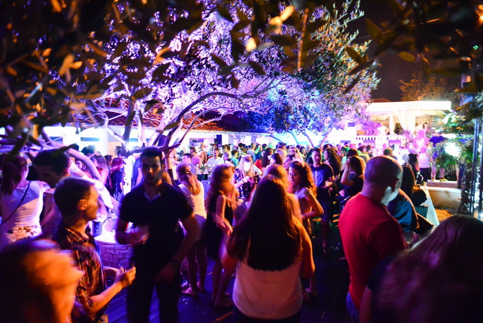 Zatvaranje sezone u virskom cafe & coctail baru Vagabundo. Foto: Iva Perinčić