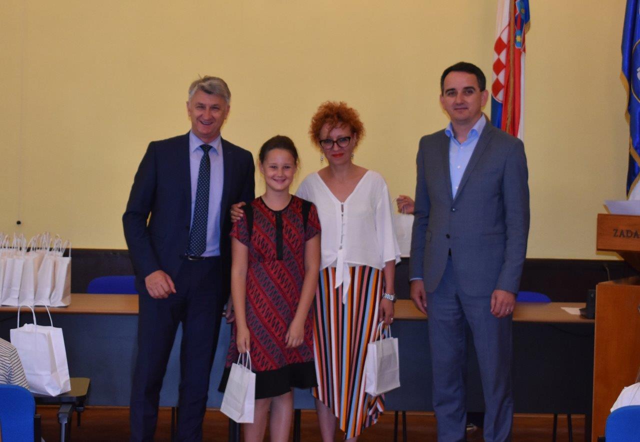 Prijem za nagrađivane učenike osnovnih i srednjh škola