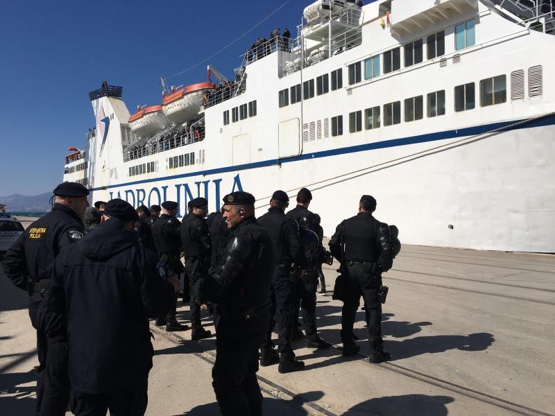 Brodom “Zadar” riječka Armada stigla na derbi u Split Brodom “Zadar” riječka Armada stigla na derbi u Split