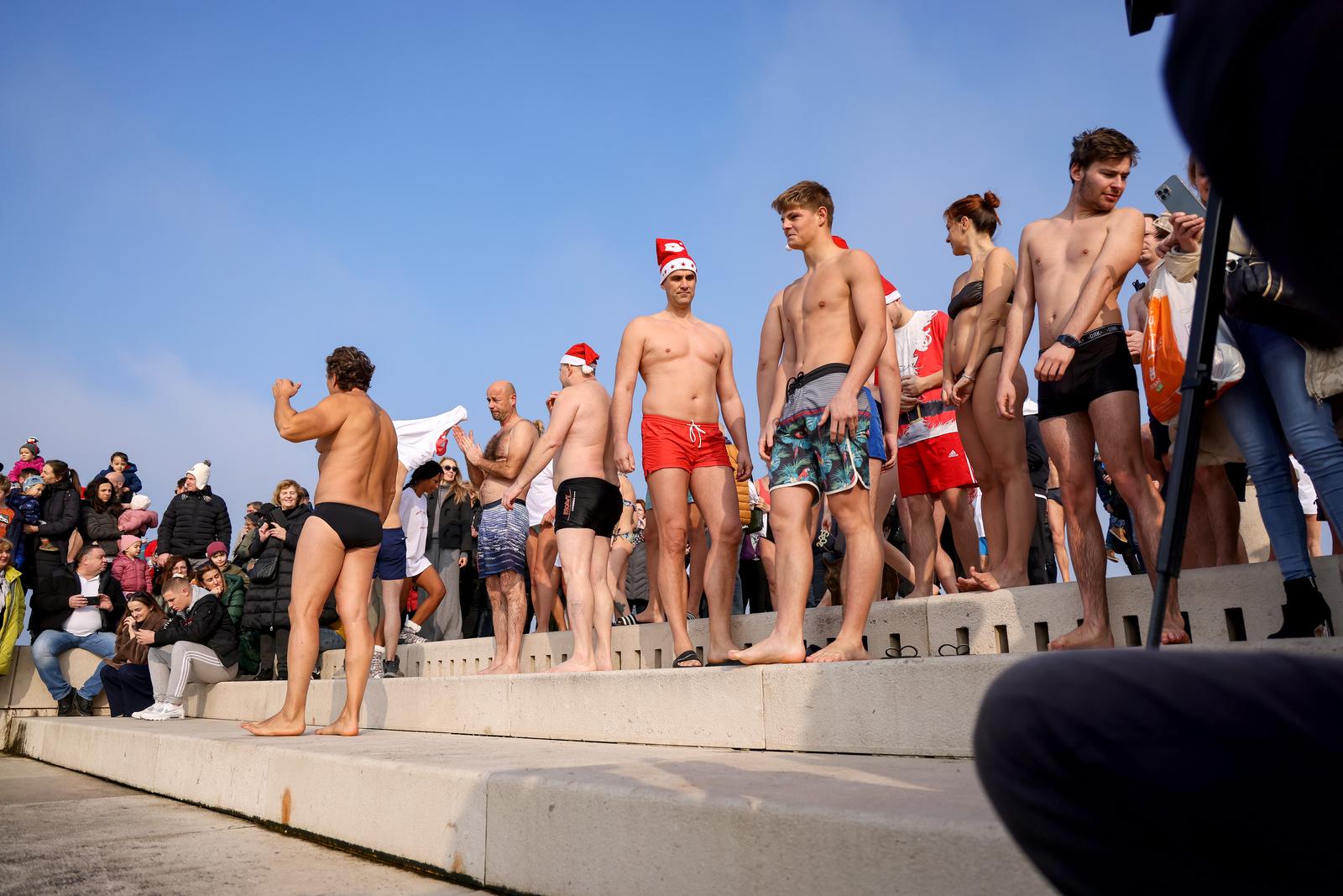 Novogodišnje kupanje na Morskim orguljama