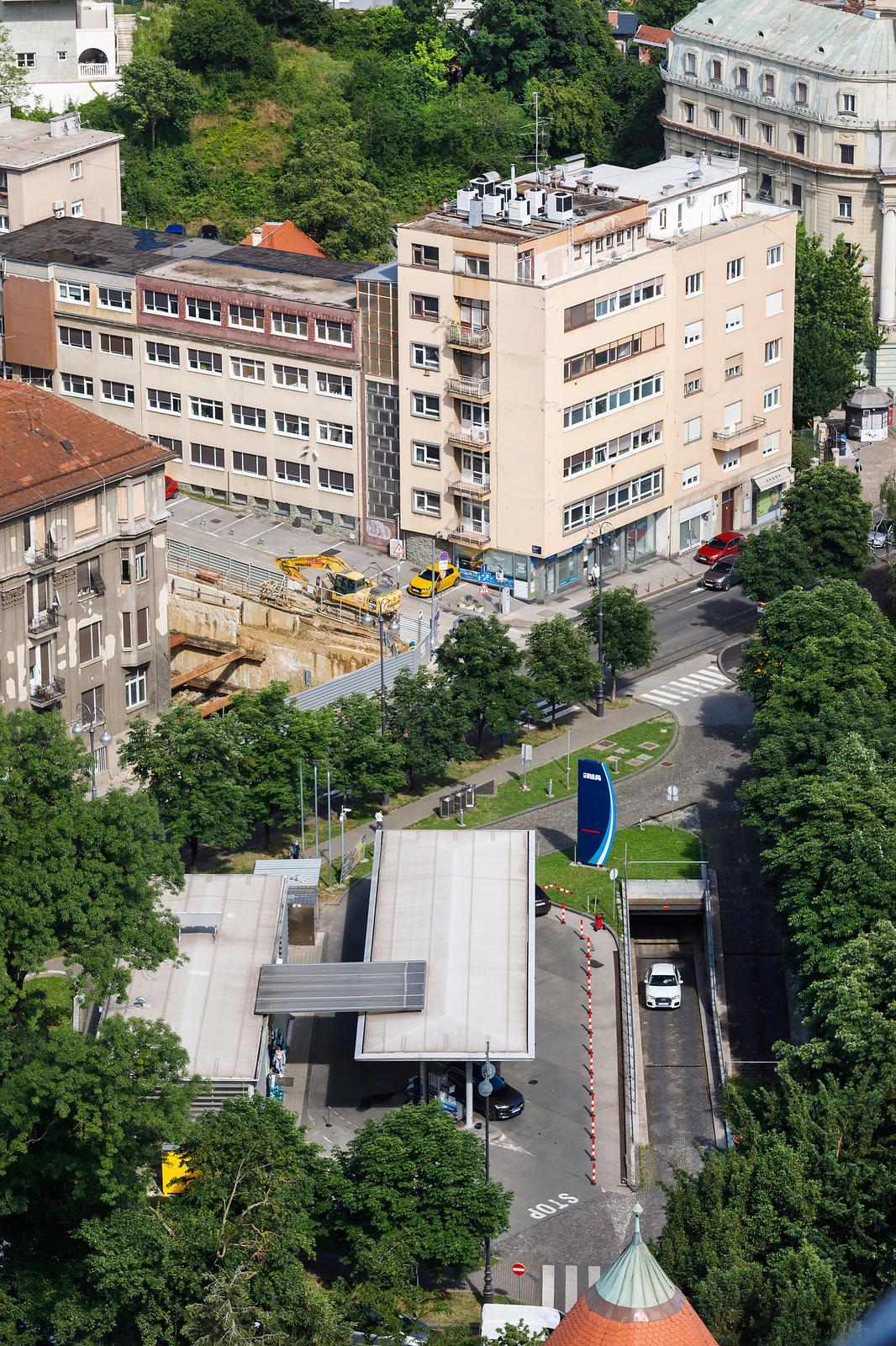 Pogled sa Zagrebačke katedrale na centar grada – Zagreb