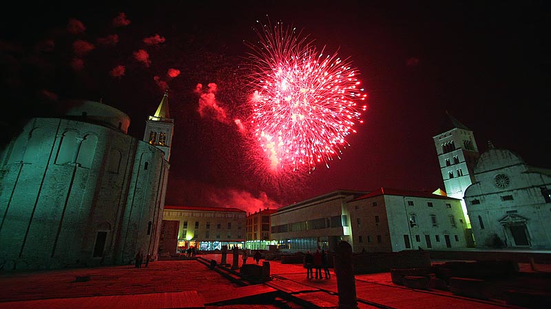 Novogodišnji vatromet u Zadru 2009. (foto: Marin Gospić)