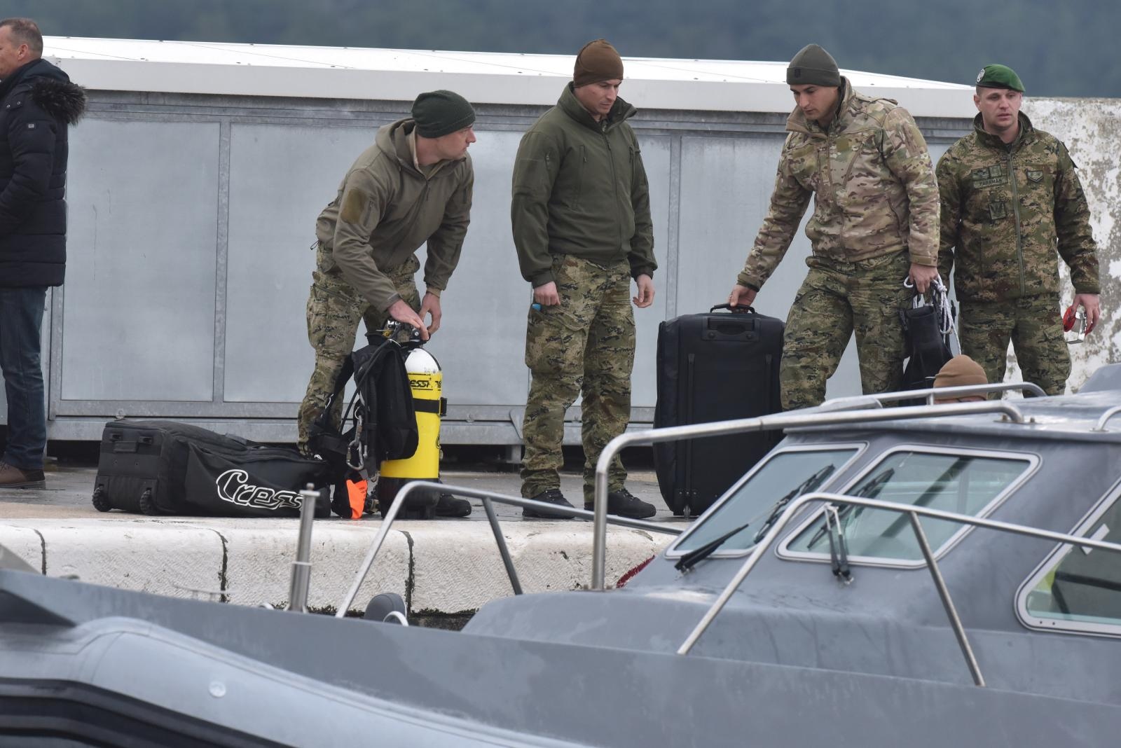 Pronađeno tijelo nestalog pilota i olupina helikoptera