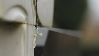 Ervenik: Na obiteljskoj grobnici obilježena 23. obljetnica stradanja obitelji Čengić, foto: Hrvoje Jelavić/PIXSELL