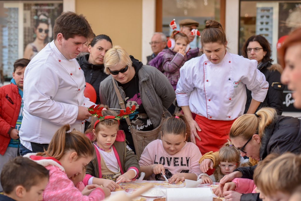 Spektakularni doček Nove 2017. godine na zadarskom Popuotoku Spektakularni doček Nove 2017. godine na zadarskom Popuotoku