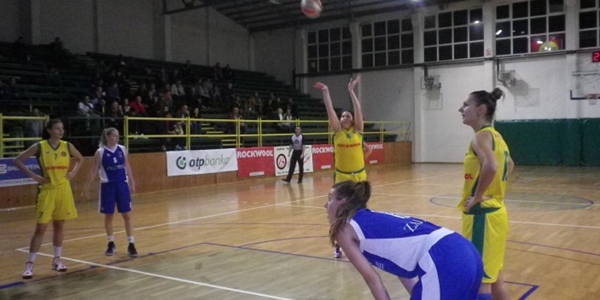 ŽKK Pula – ŽKK Zadar 73-82, foto: regionalexpress.hr ŽKK Pula – ŽKK Zadar 73-82, foto: regionalexpress.hr