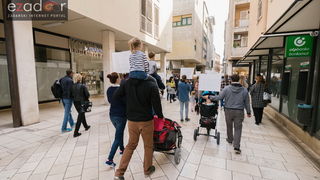 Prosvjedni skup roditelja protiv politike obaveznog cijepljenja Prosvjedni skup roditelja protiv politike obaveznog cijepljenja
