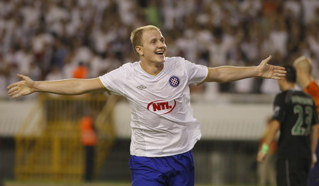 Split,190810.
Stadion Poljud.
Nogometna utakmica kvalifikacija za europsku ligu izmedju Hajduka i Unirea.
Na fotografiji: Senijad Ibricic slavi pogodak
Foto: Duje Klaric / CROPIX